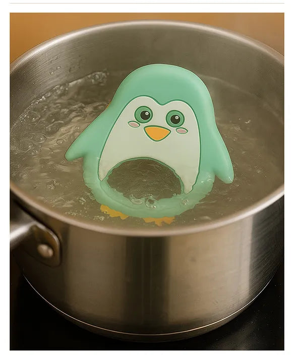 KIDS BASIC Essential Combo Mickey Fruit Nibbler & BPA Free Teether